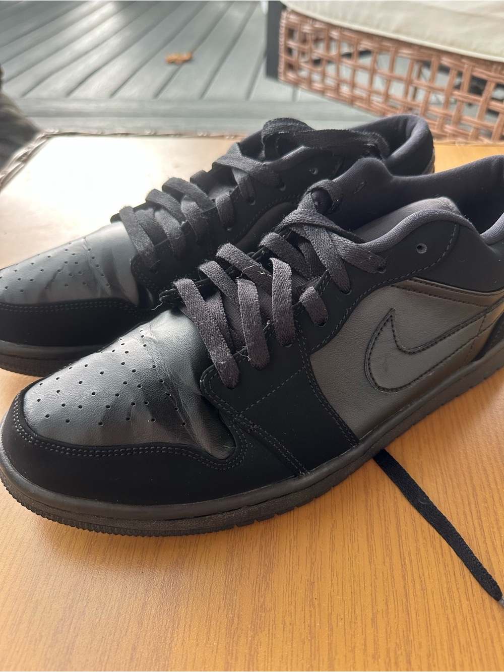 Nike Black Low-Top Sneaker with Matte Swoosh